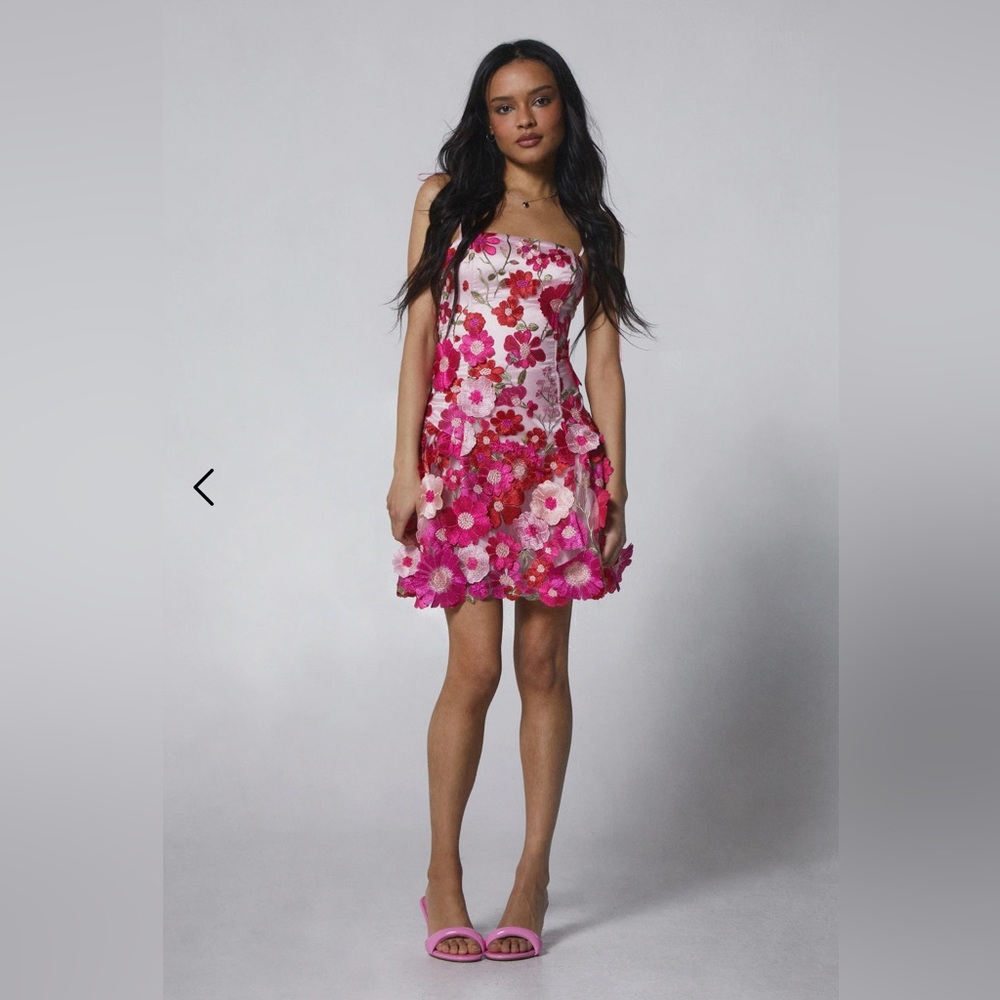 Sugar Thrillz Floral Pink and White Dress Size Small NEW